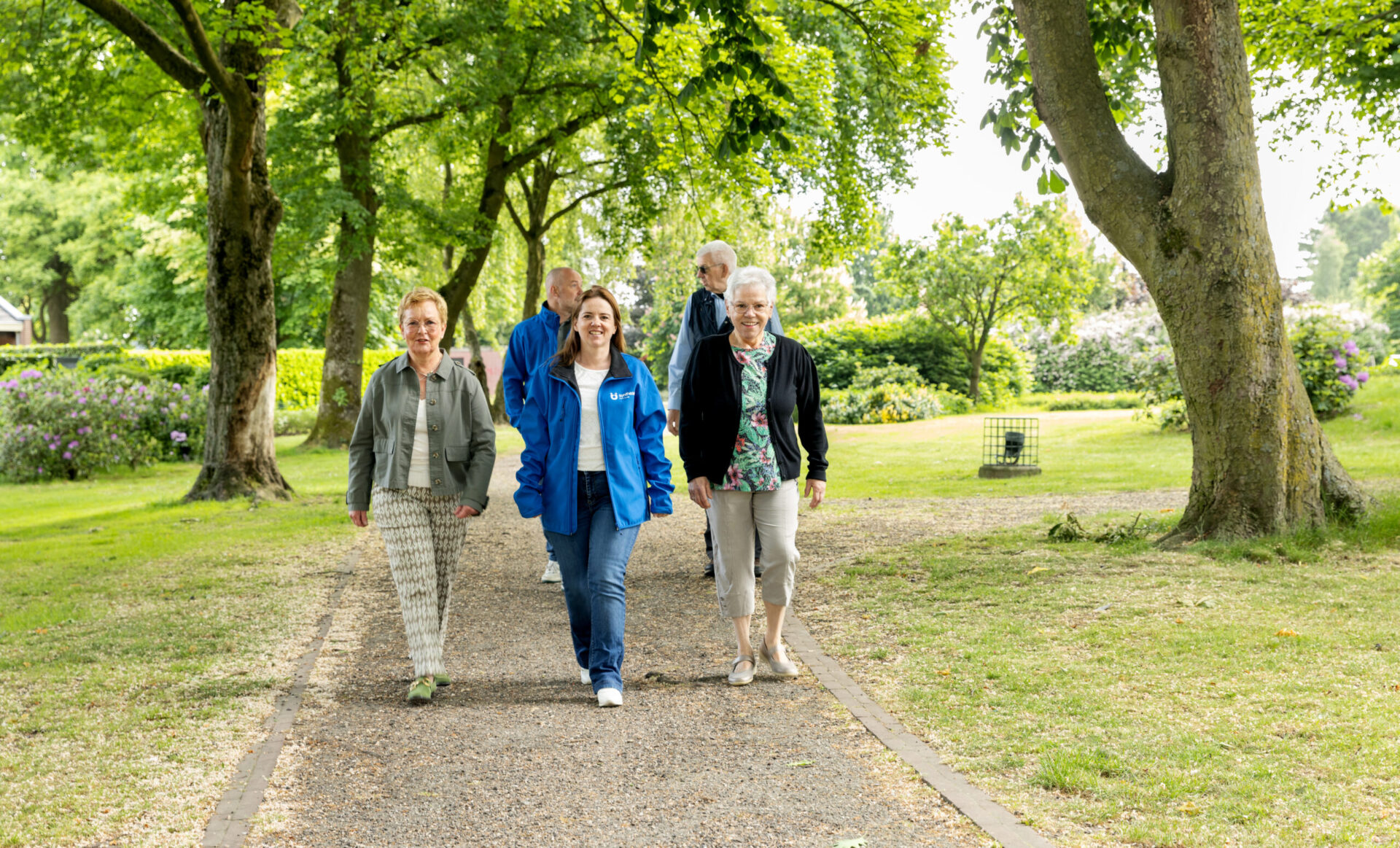Medewerkers met vrijwilligers