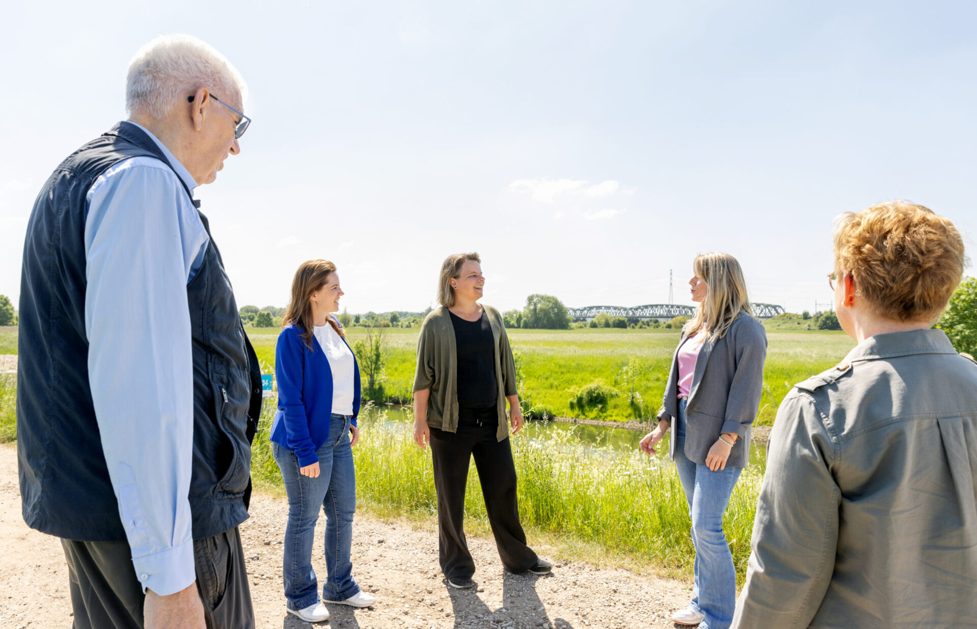 Medewerkers Synthese met inwoners in gesprek