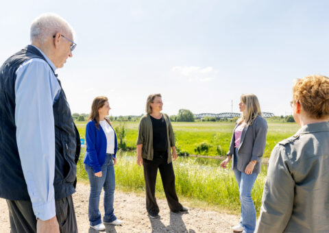 Medewerkers Synthese met inwoners in gesprek