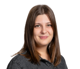 medewerker Derya Bozok